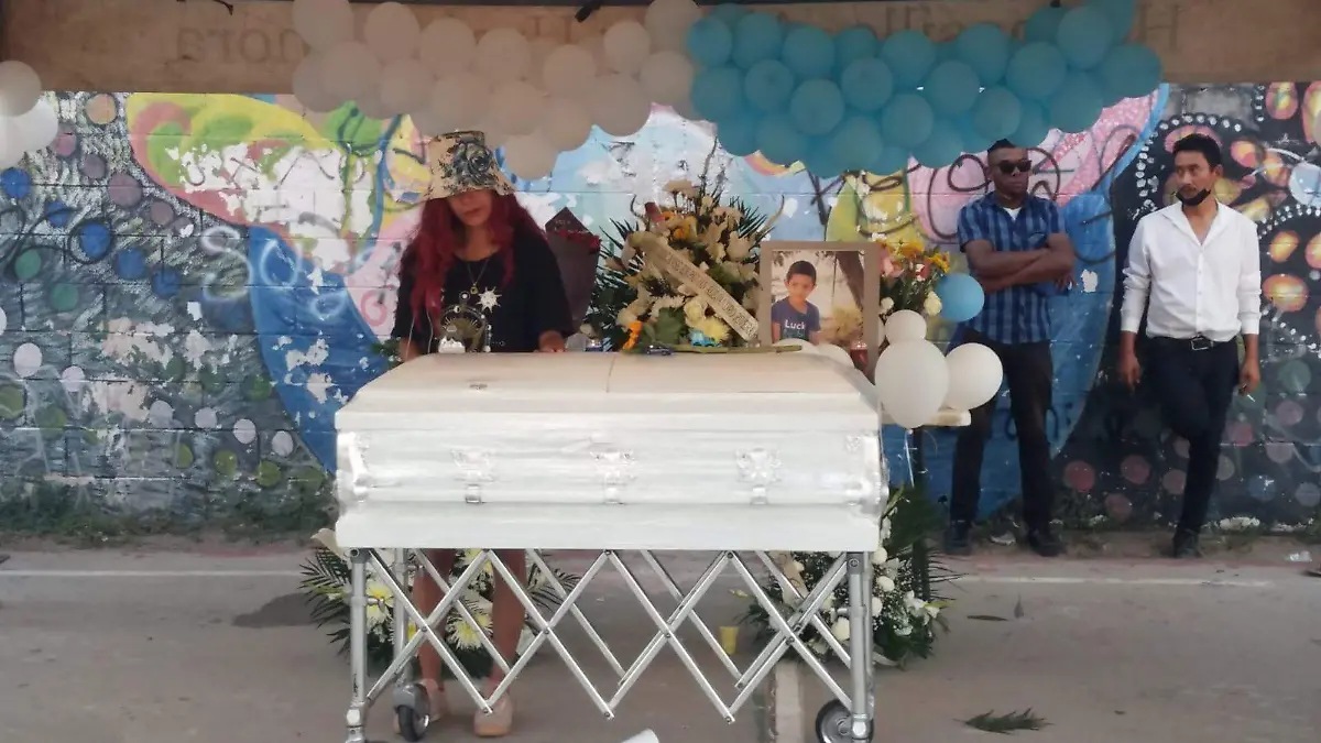 Funeral de Ian  Alejandro en Real del Carmen (5)